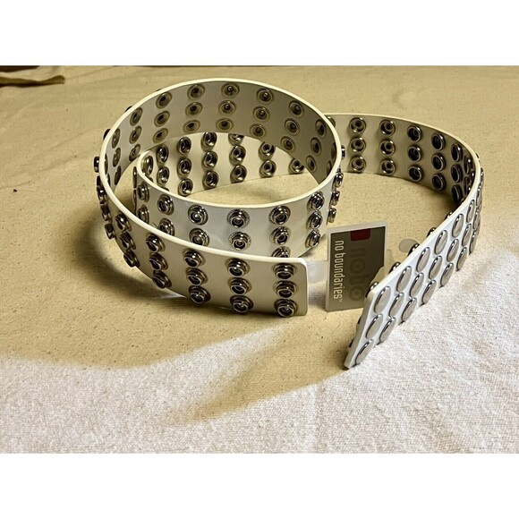 No Boundaries Women's BRILLIANT WHITE Leather Studded Waist Belt Adjustable L/XL - Picture 2 of 5